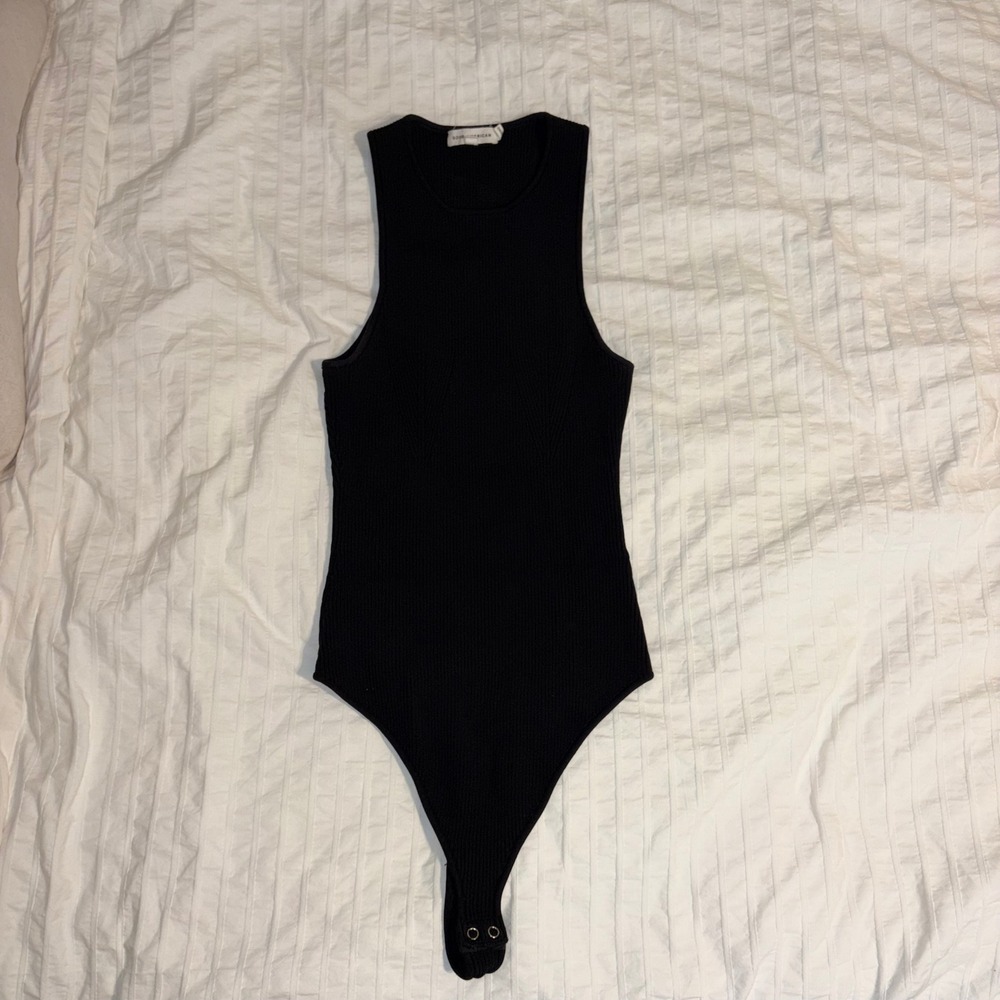 Good American Bodysuit Women 2 Black Ribbed Crew Neck Sleeveless Compression